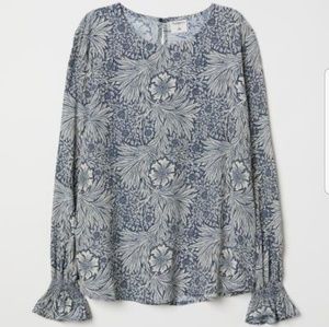 Size 6 H&M Morris &Co. blue and white floral blous